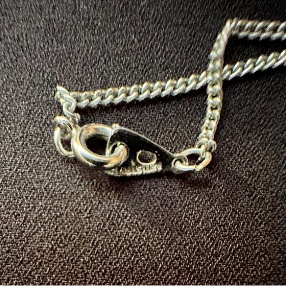 Artistry vintage 1970s Abalone shell butterfly necklace 17 1/2”long 1 1/2 x 3/4” - Picture 3 of 5